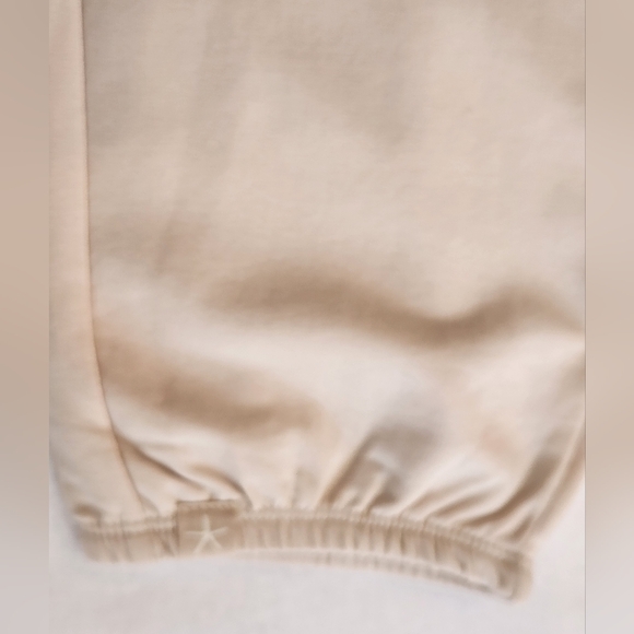 NWT || BAREFOOT DREAMS || Cozychic-Light  and Luxe lounge Set, sz petite lg. - Picture 6 of 12